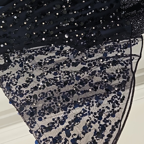 Mac DuggalEmbellished V-neck Column Gown - Picture 6 of 7